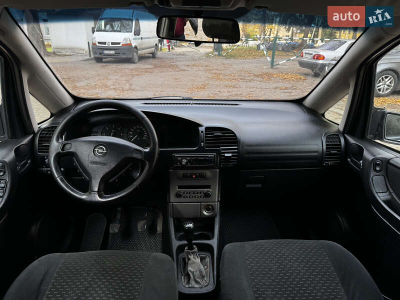 Минивэн Opel Zafira 2003 в Львове