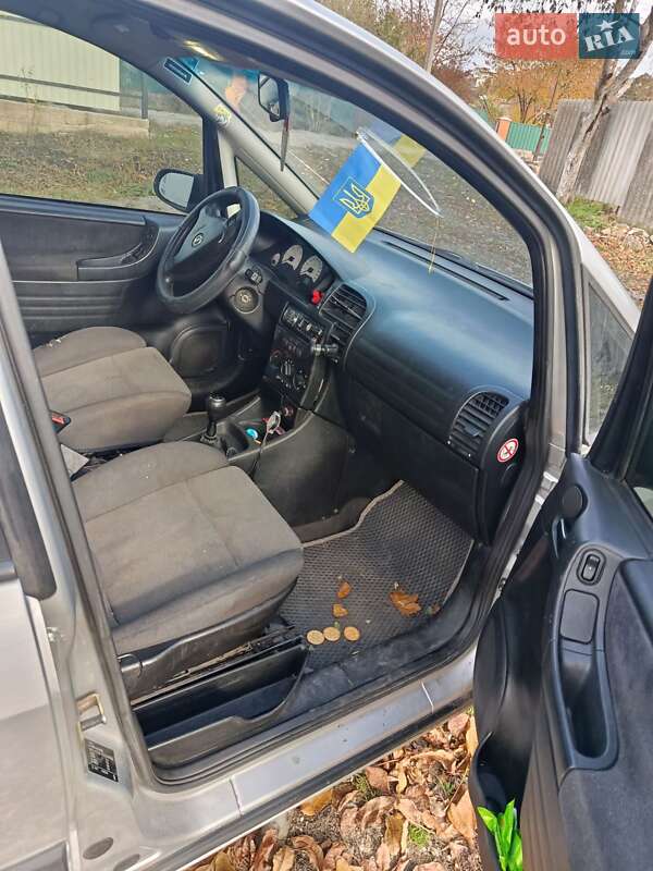 Минивэн Opel Zafira 2000 в Киеве фото 3 Минивэн Opel Zafira 2000 в Киеве