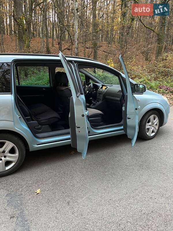 Минивэн Opel Zafira 2009 в Ужгороде фото 10 Минивэн Opel Zafira 2009 в Ужгороде