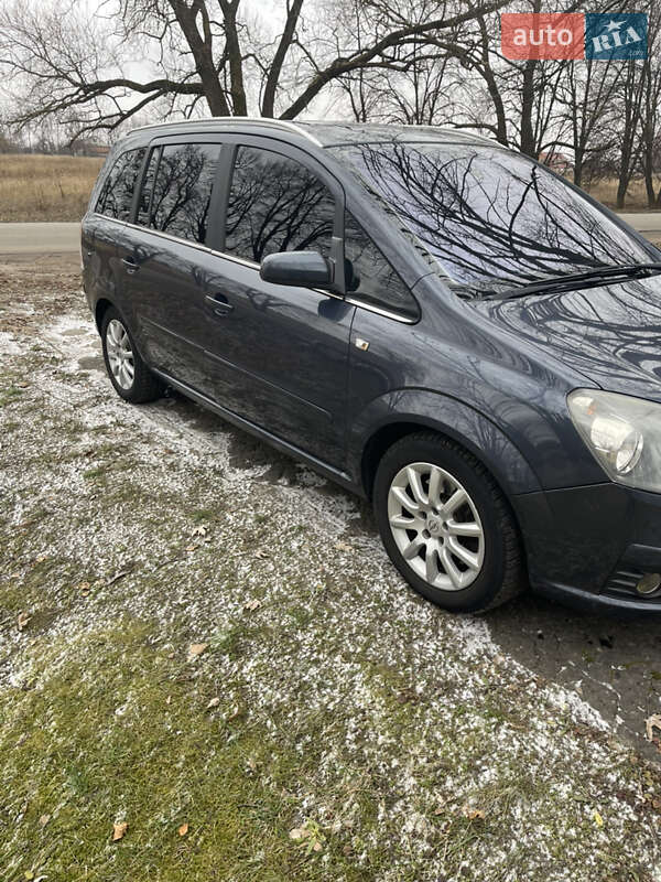 Минивэн Opel Zafira 2007 в Конотопе