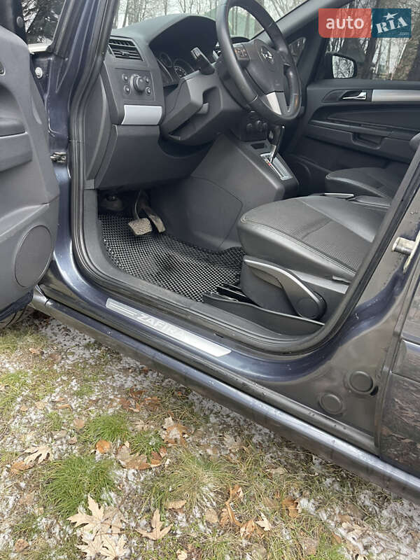 Минивэн Opel Zafira 2007 в Конотопе