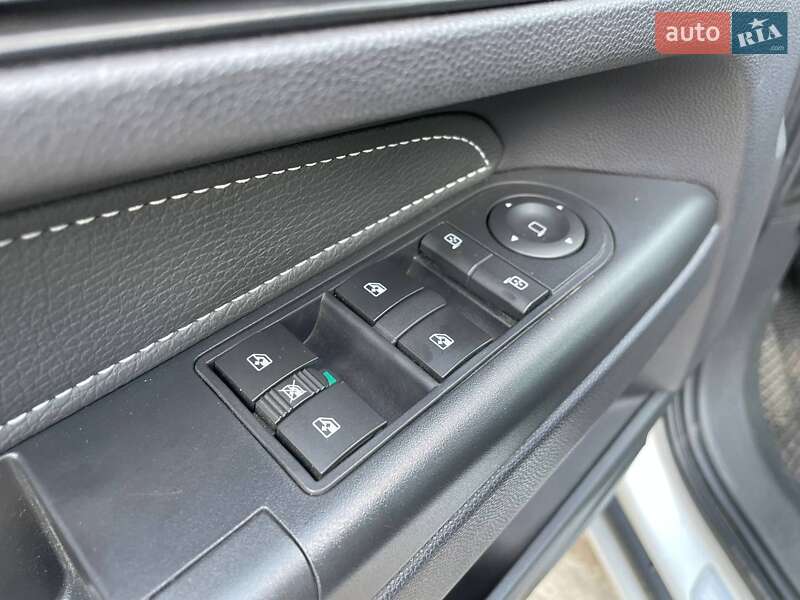 Минивэн Opel Zafira 2011 в Киеве