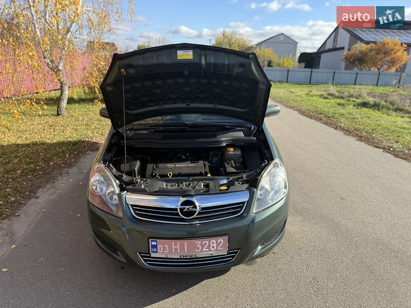 Минивэн Opel Zafira 2009 в Борисполе