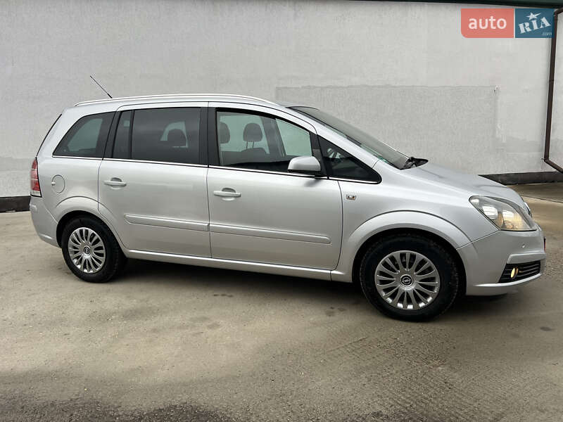 Минивэн Opel Zafira 2007 в Виннице