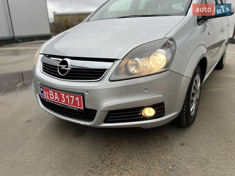 Минивэн Opel Zafira 2007 в Виннице