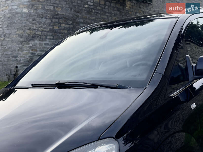 Минивэн Opel Zafira 2009 в Каменец-Подольском