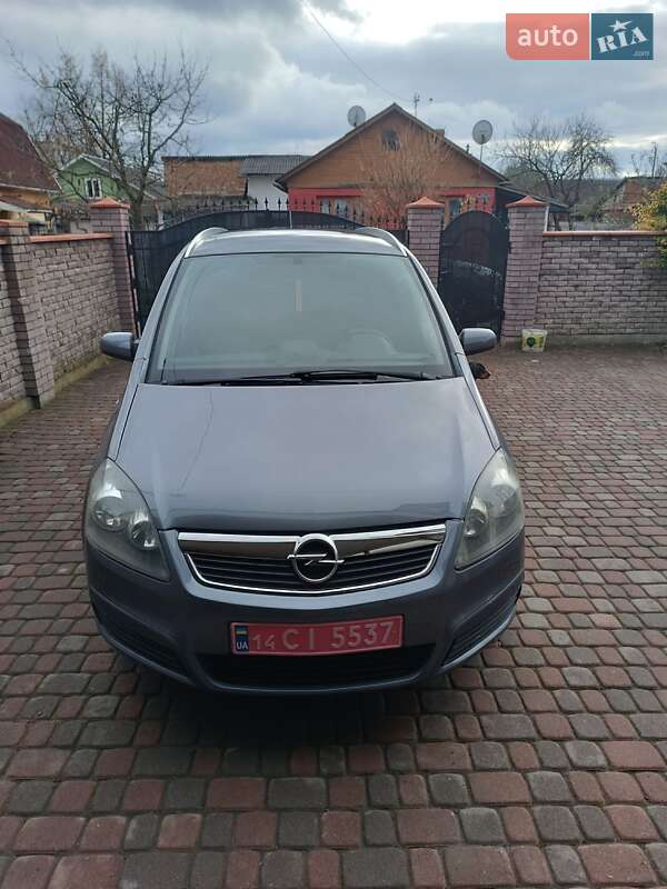 Минивэн Opel Zafira 2008 в Калуше