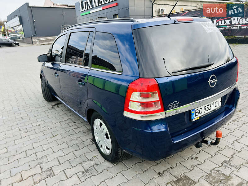 Мінівен Opel Zafira 2010 в Теребовлі