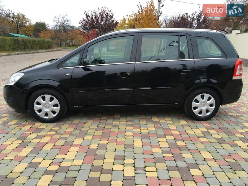 Минивэн Opel Zafira 2009 в Харькове