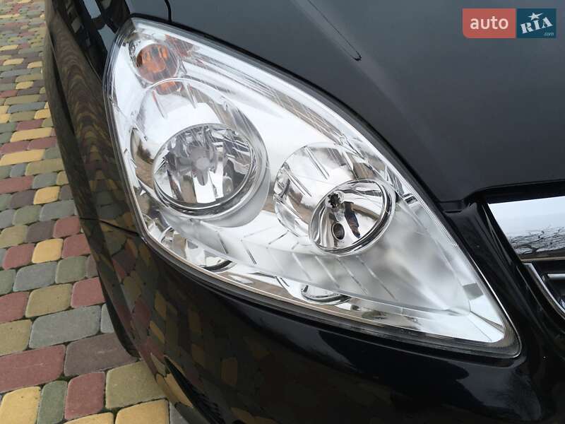 Минивэн Opel Zafira 2009 в Харькове