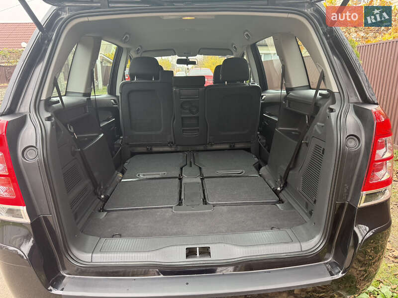 Минивэн Opel Zafira 2010 в Борисполе