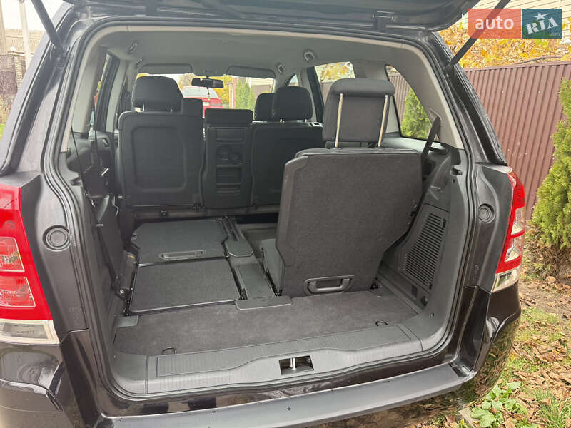 Минивэн Opel Zafira 2010 в Борисполе