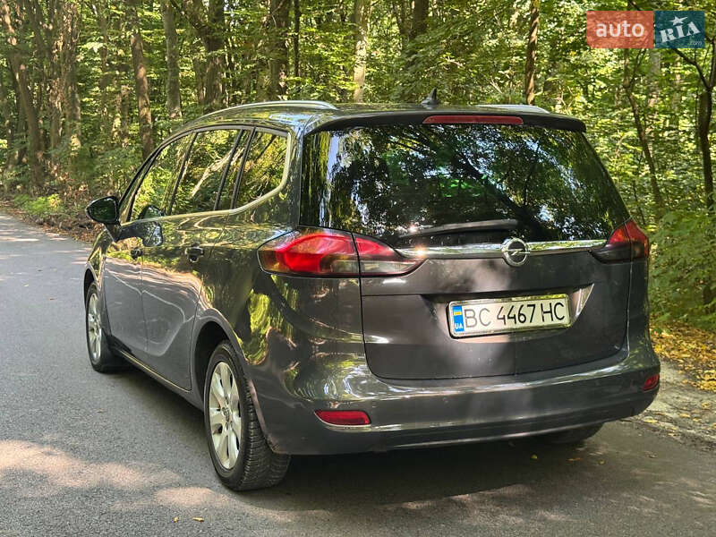 Микровэн Opel Zafira 2015 в Львове