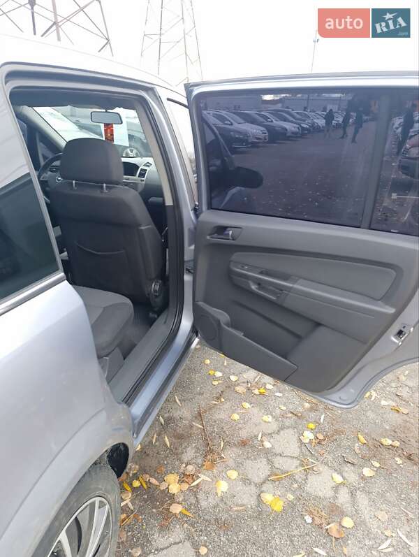 Минивэн Opel Zafira 2007 в Дергачах фото 8 Минивэн Opel Zafira 2007 в Дергачах