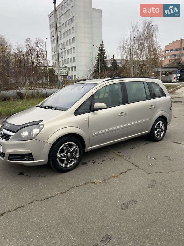 Минивэн Opel Zafira 2007 в Обухове фото 6 Минивэн Opel Zafira 2007 в Обухове