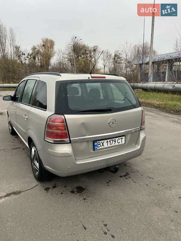 Минивэн Opel Zafira 2007 в Обухове фото 7 Минивэн Opel Zafira 2007 в Обухове