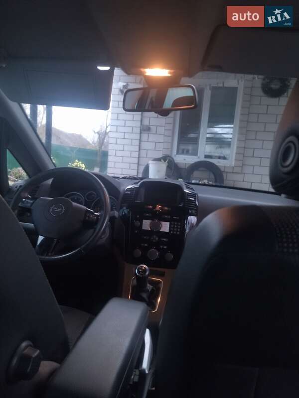 Минивэн Opel Zafira 2008 в Нежине фото 2 Минивэн Opel Zafira 2008 в Нежине