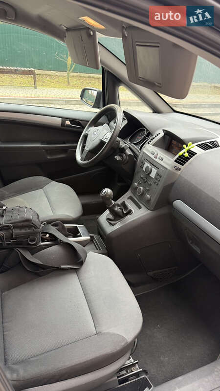Минивэн Opel Zafira 2005 в Ивано-Франковске фото 13 Минивэн Opel Zafira 2005 в Ивано-Франковске