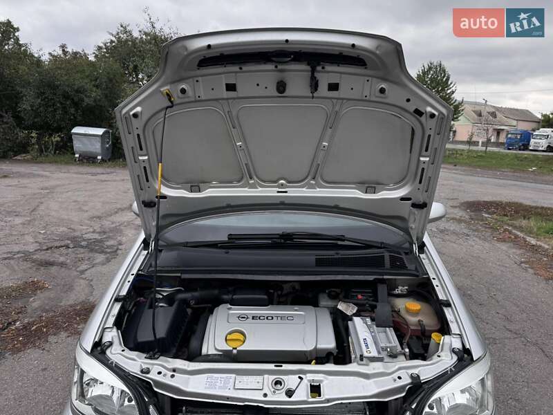 Минивэн Opel Zafira 2004 в Жмеринке