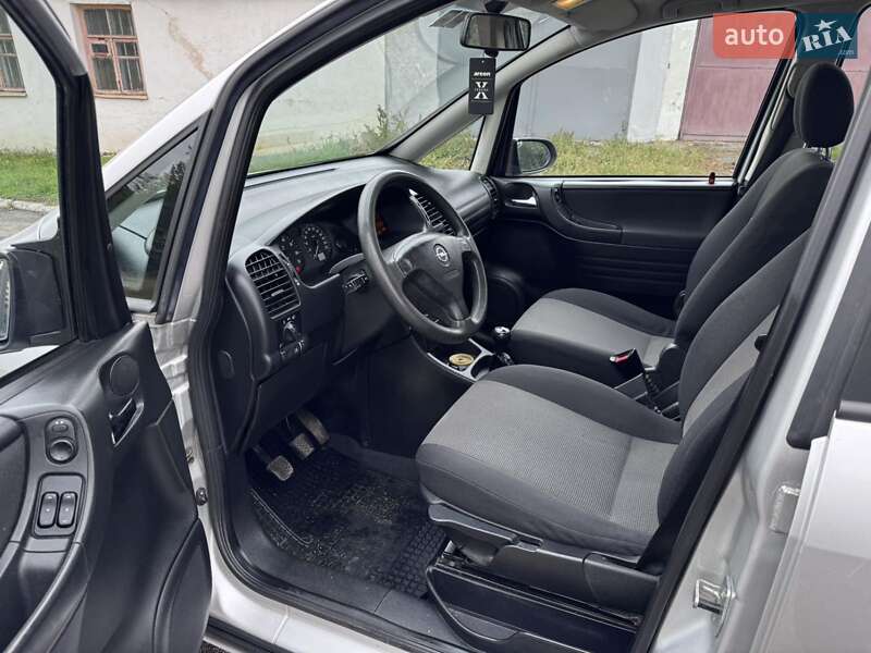 Минивэн Opel Zafira 2004 в Жмеринке