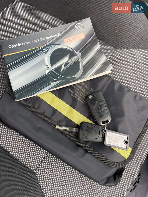 Мінівен Opel Zafira 2011 в Дрогобичі
