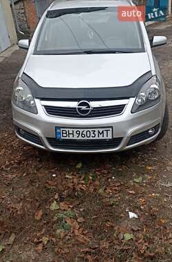 Мінівен Opel Zafira 2006 в Крижополі