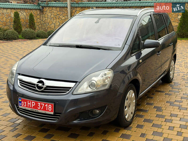 Минивэн Opel Zafira 2009 в Могилев-Подольске