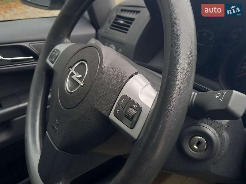 Минивэн Opel Zafira 2009 в Белой Церкви фото 17 Минивэн Opel Zafira 2009 в Белой Церкви