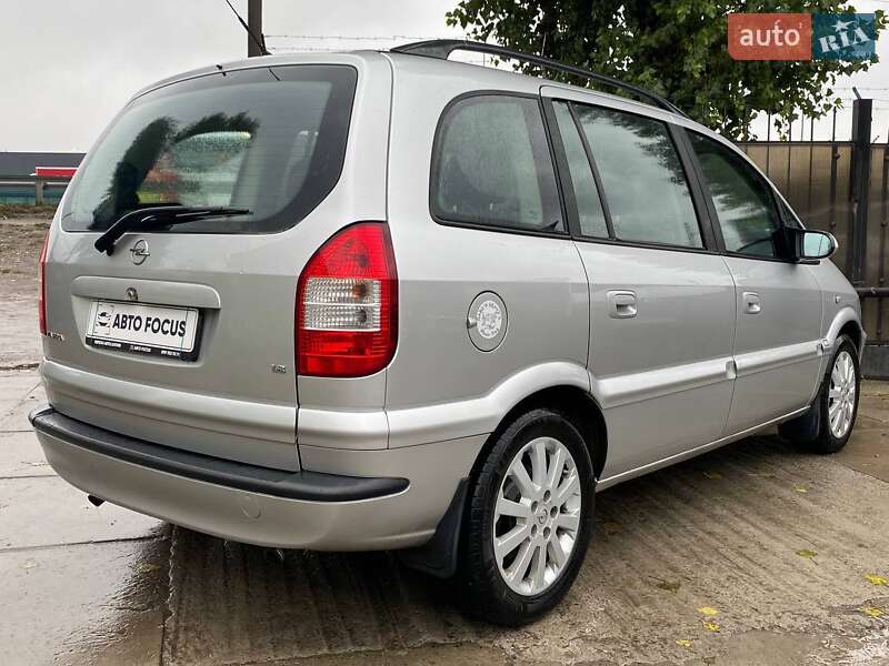 Мінівен Opel Zafira 2005 в Києві