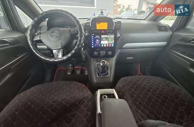 Минивэн Opel Zafira 2010 в Луцке