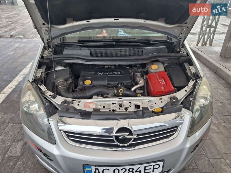 Мінівен Opel Zafira 2010 в Луцьку фото 13 Мінівен Opel Zafira 2010 в Луцьку