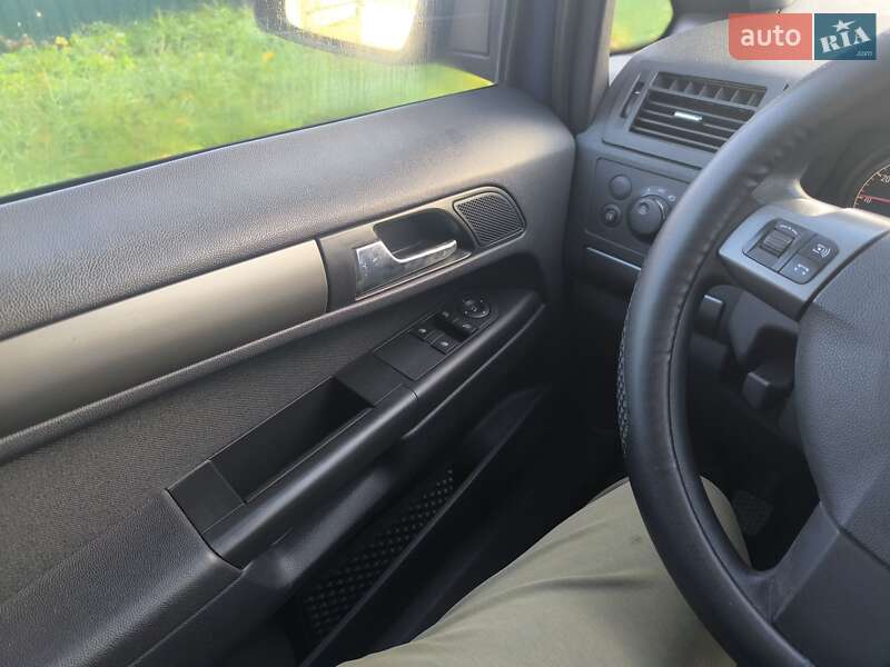 Минивэн Opel Zafira 2007 в Красилове фото 19 Минивэн Opel Zafira 2007 в Красилове