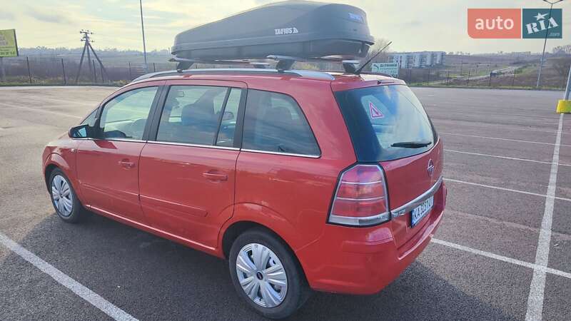 Мінівен Opel Zafira 2006 в Рівному