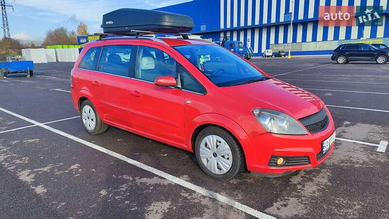 Мінівен Opel Zafira 2006 в Рівному
