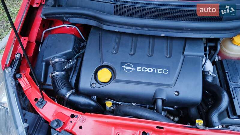 Мінівен Opel Zafira 2006 в Рівному