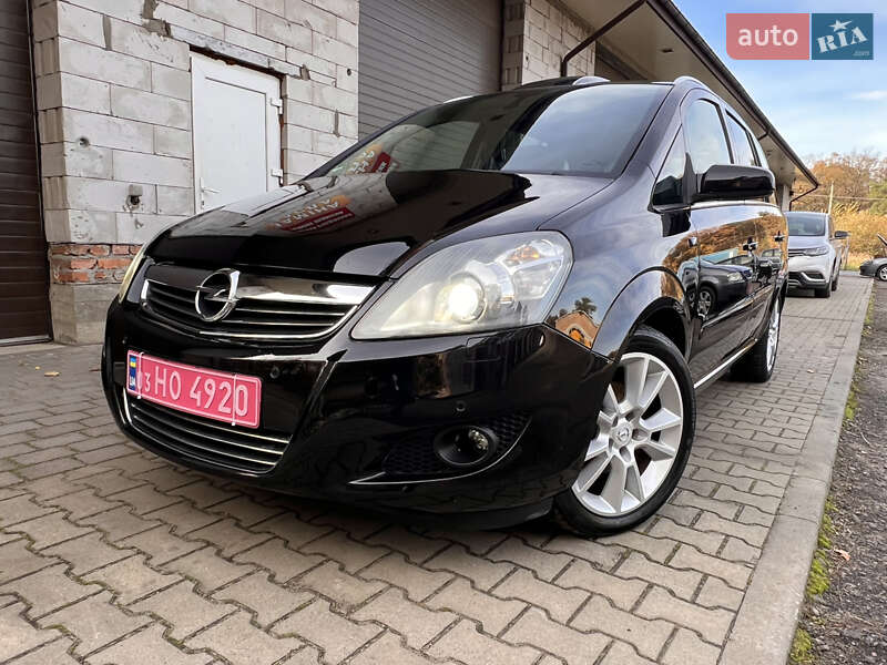 Мінівен Opel Zafira 2008 в Луцьку