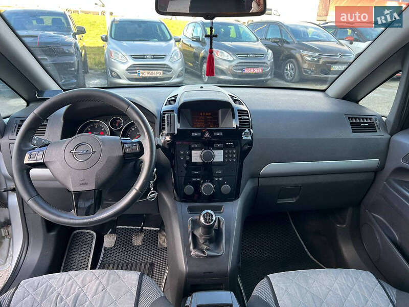 Минивэн Opel Zafira 2012 в Львове фото 38 Минивэн Opel Zafira 2012 в Львове