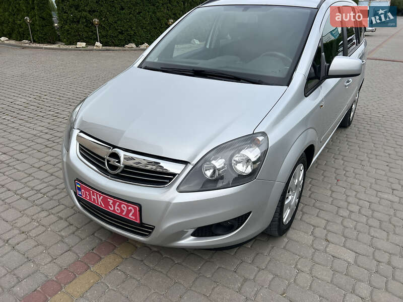 Минивэн Opel Zafira 2012 в Дунаевцах фото 4 Минивэн Opel Zafira 2012 в Дунаевцах