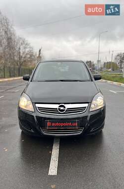 Минивэн Opel Zafira 2011 в Белогородке