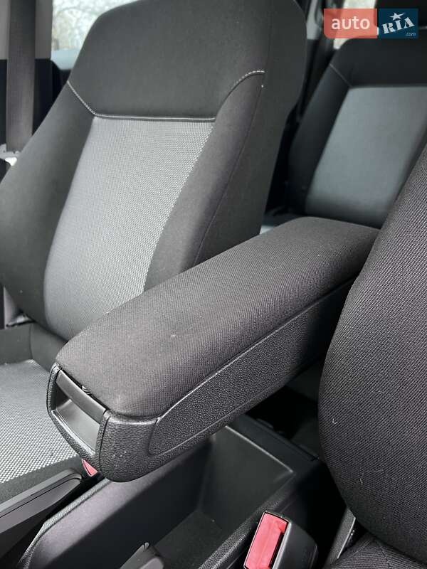 Минивэн Opel Zafira 2011 в Белогородке