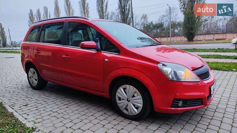Мінівен Opel Zafira 2006 в Рівному
