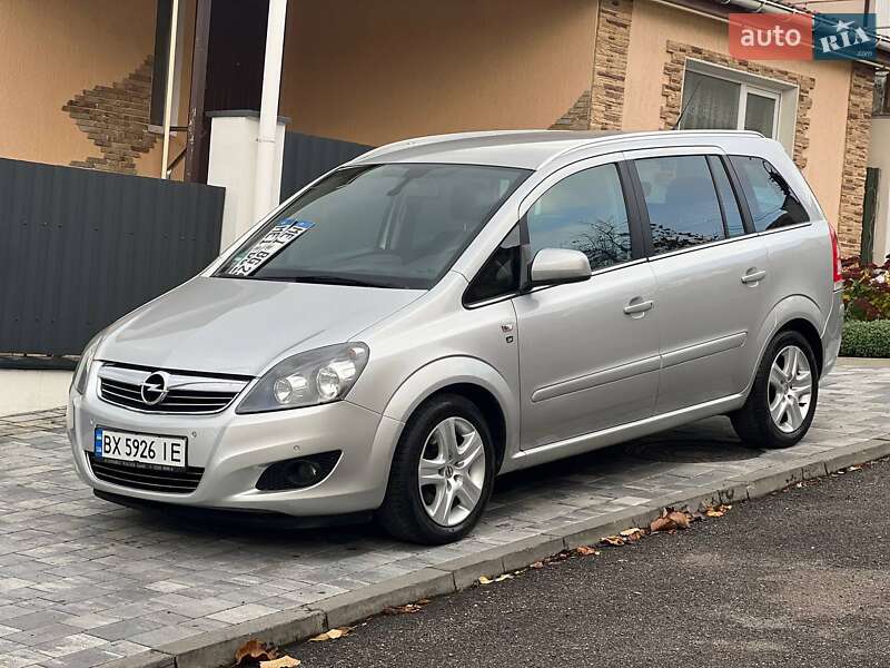 Opel Zafira 2010 Opel Zafira 2010