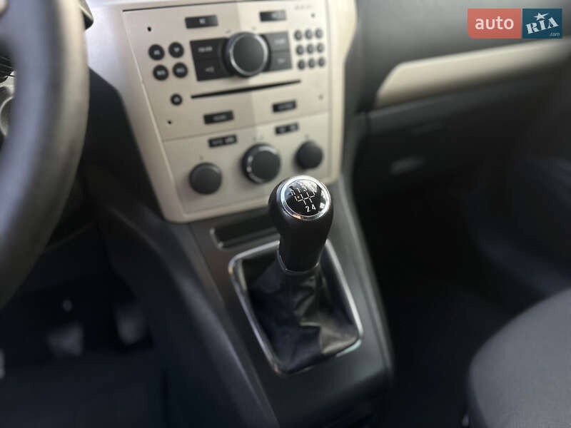 Минивэн Opel Zafira 2008 в Виннице