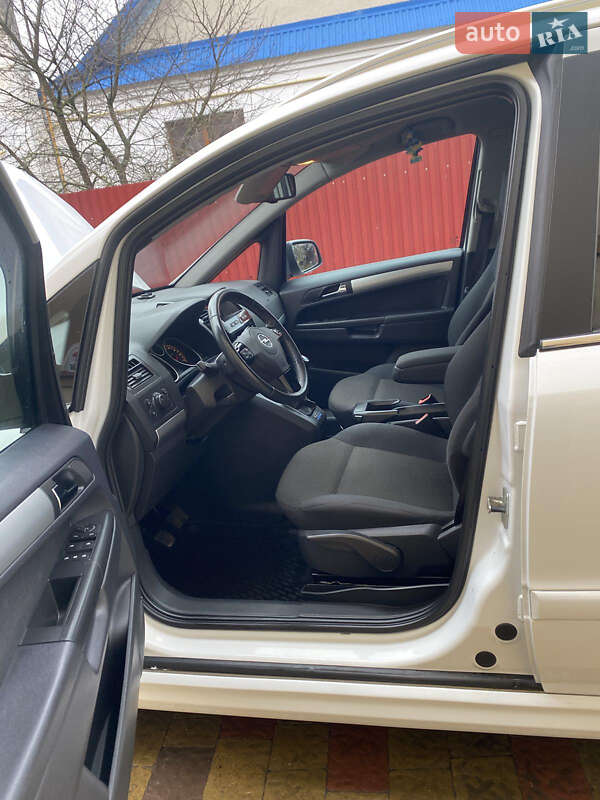 Мінівен Opel Zafira 2012 в Ковелі