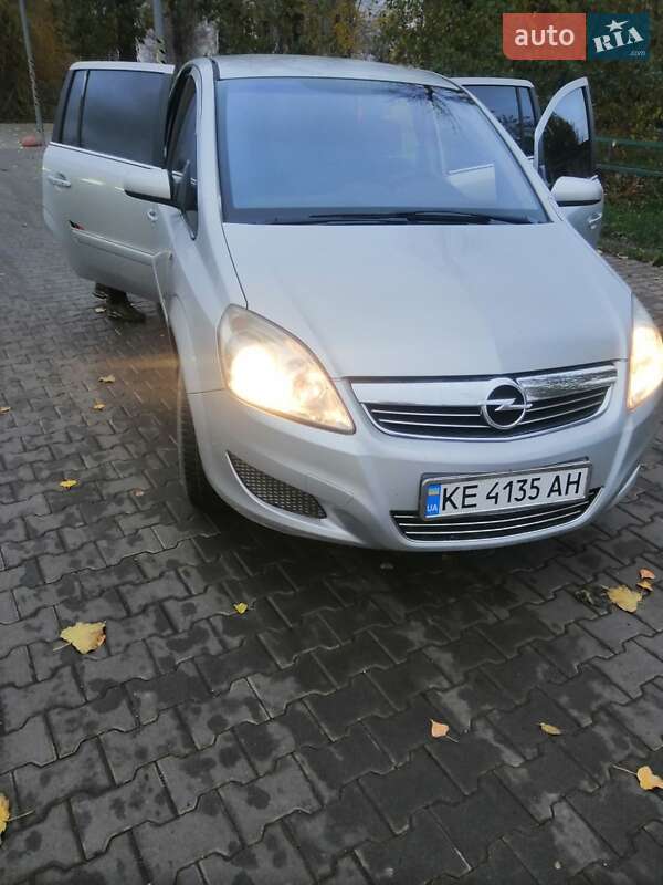 Минивэн Opel Zafira 2008 в Кривом Роге фото 8 Минивэн Opel Zafira 2008 в Кривом Роге
