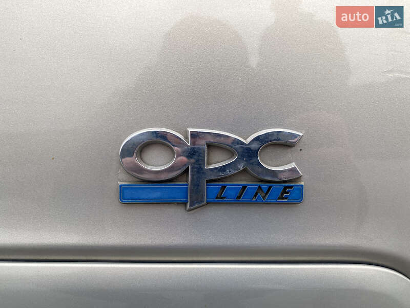 Минивэн Opel Zafira 2011 в Ивано-Франковске