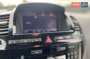 Минивэн Opel Zafira 2011 в Ивано-Франковске