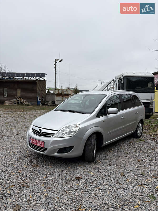 Мінівен Opel Zafira 2010 в Білій Церкві