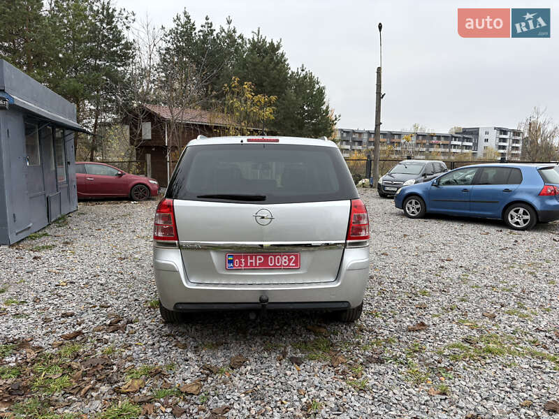 Мінівен Opel Zafira 2010 в Білій Церкві