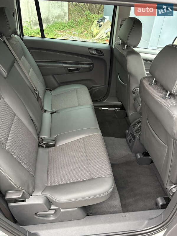 Мінівен Opel Zafira 2010 в Білій Церкві